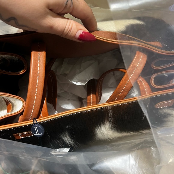 Lucchese Black and White Hair-On Tote Bag - Picture 5 of 7